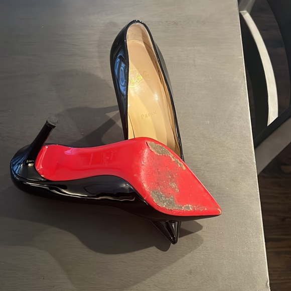 Christian Louboutin black patent leather pumps - Picture 4 of 5